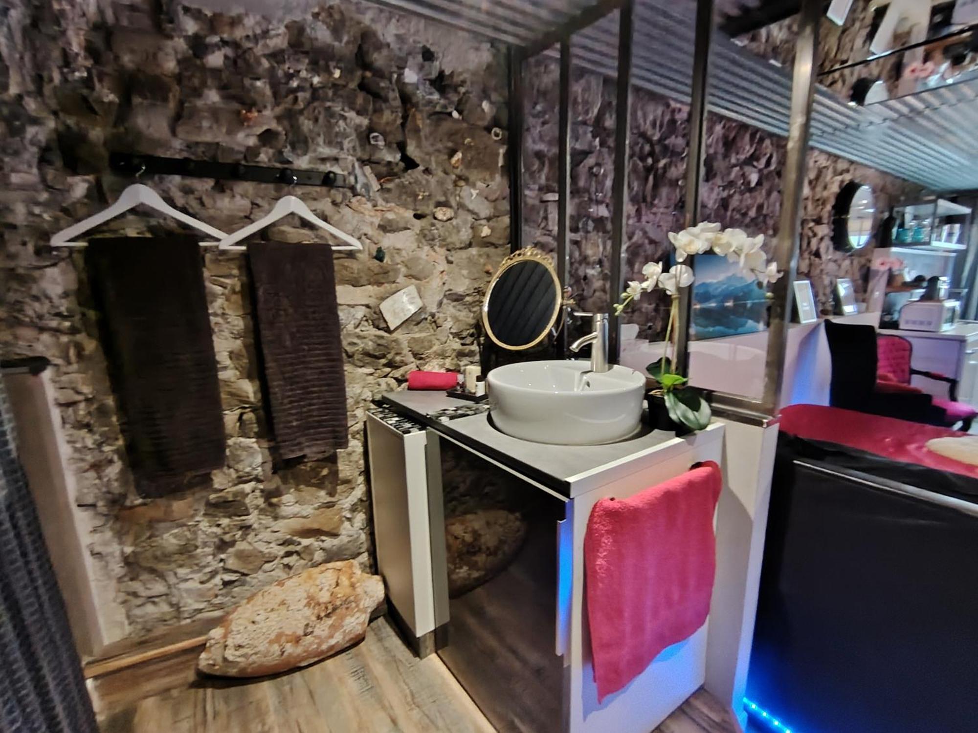 Sweet Loft Grenoble-Love Room Avec Jacuzzi & Sauna 外观 照片