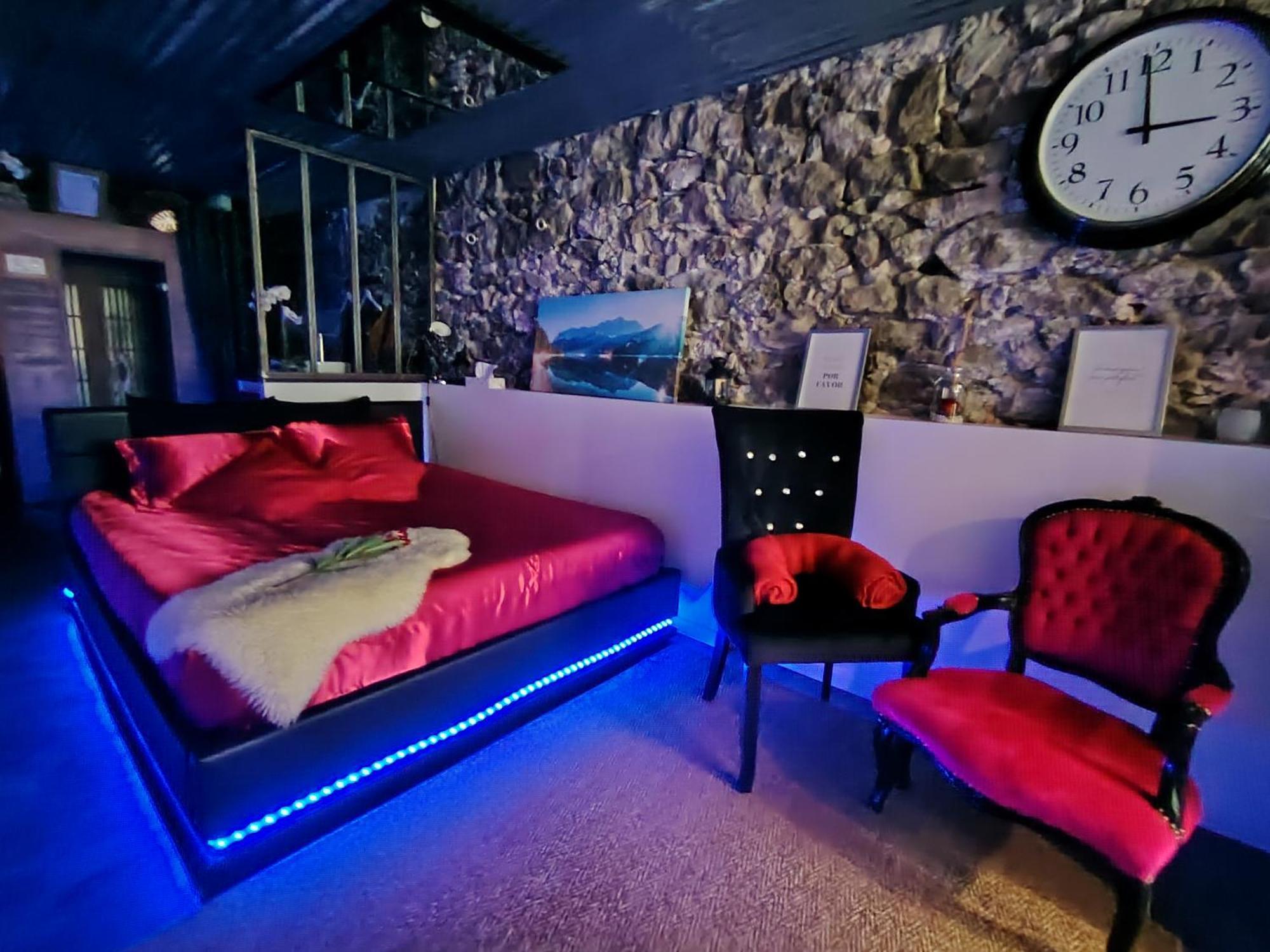 Sweet Loft Grenoble-Love Room Avec Jacuzzi & Sauna 外观 照片